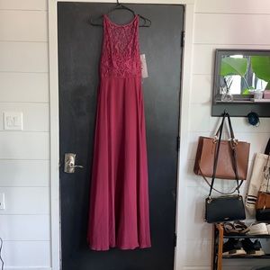 Beautiful long maroon dress with tags still on